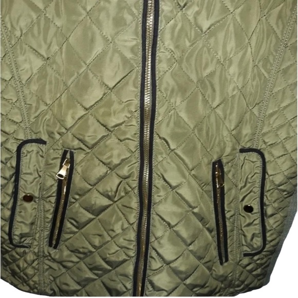 Fate Quilted Vest Womens Size Medium Green Puffer Sleeveless - Picture 5 of 5